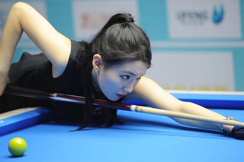 Eunji Park cực kỳ xuất sắc trên bàn đánh bida